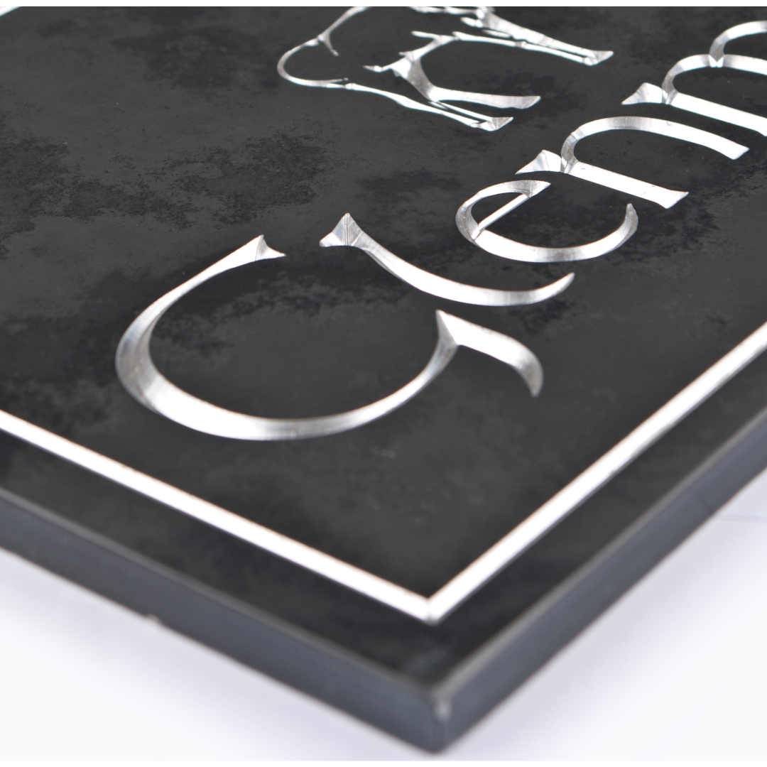 Square Border, Stonehenge Font